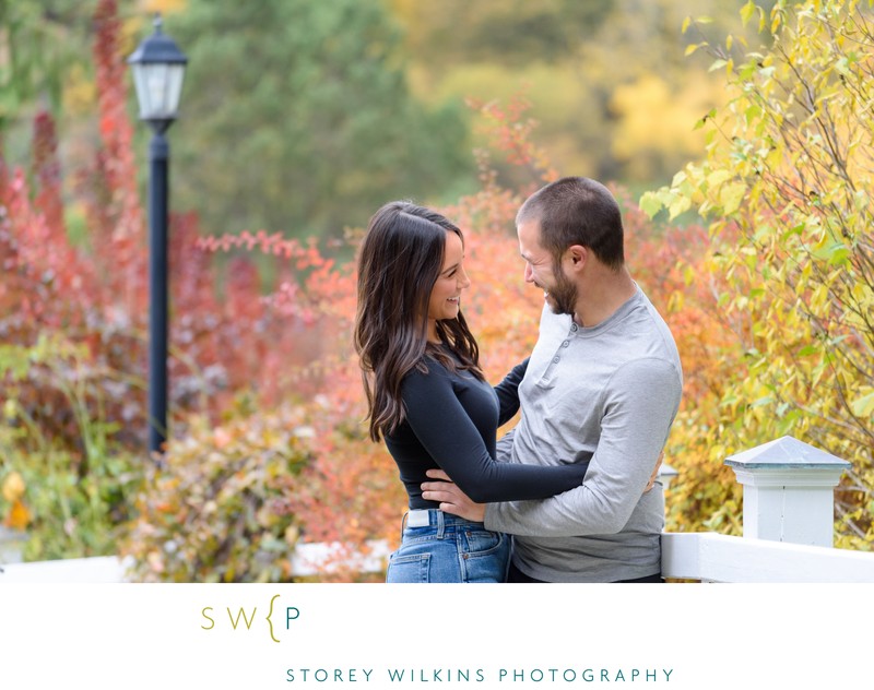 Engagement Pictures with Fall Colours