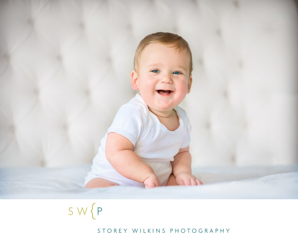 Six to Nine Months: Editorial Baby Portrait Timing