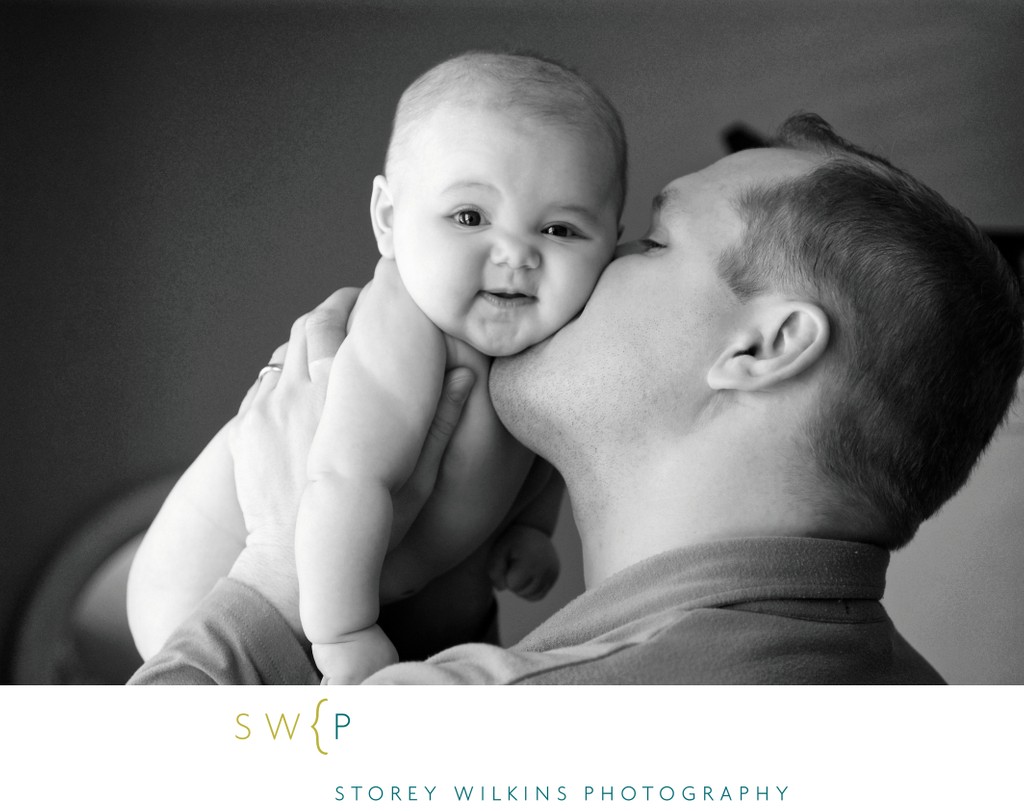 Nine-Month Baby Photography: Dad's Nuzzle & Giggles