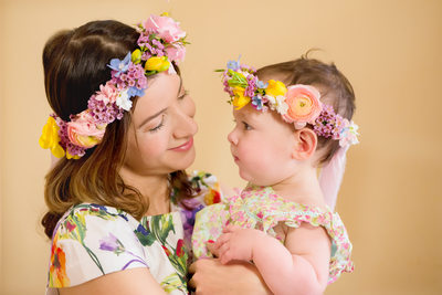 Mother Daughter Photo: Spring Flowers and Mommy Cuddles