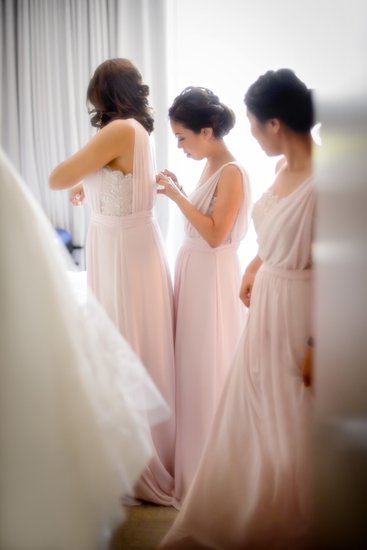 Toronto Bridesmaids Get Ready at Four Seasons Hotel