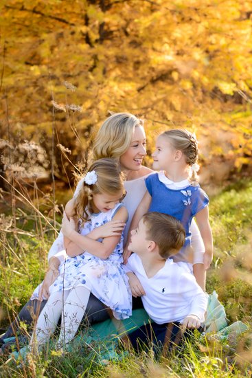 Mother & Three Children Richmond Hill