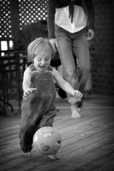 Backyard Play with Mom: Beyond Traditional Portraits