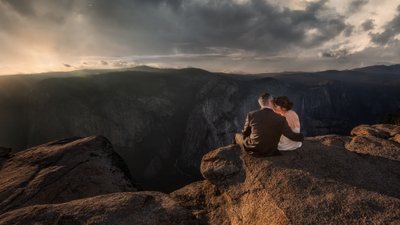 Taft Point Wedding Yosemite, Couple at Sunset