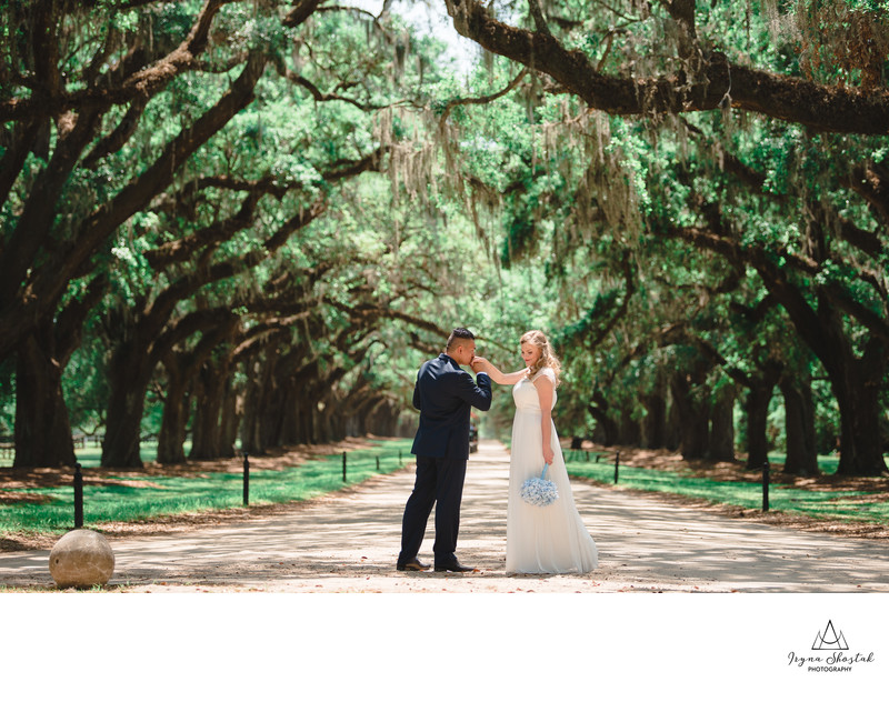 Best outside wedding in Boone Hall Plantation