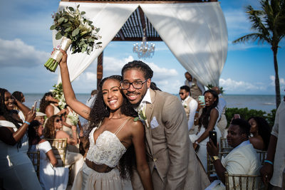 Destination wedding photographer in Cancun