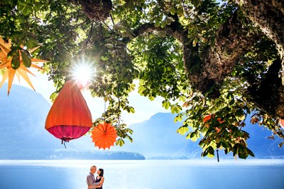 Engagement Portraits at the lake in Hallstatt, Austria