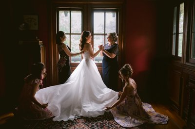 Knowlton Mansion Wedding Portraits