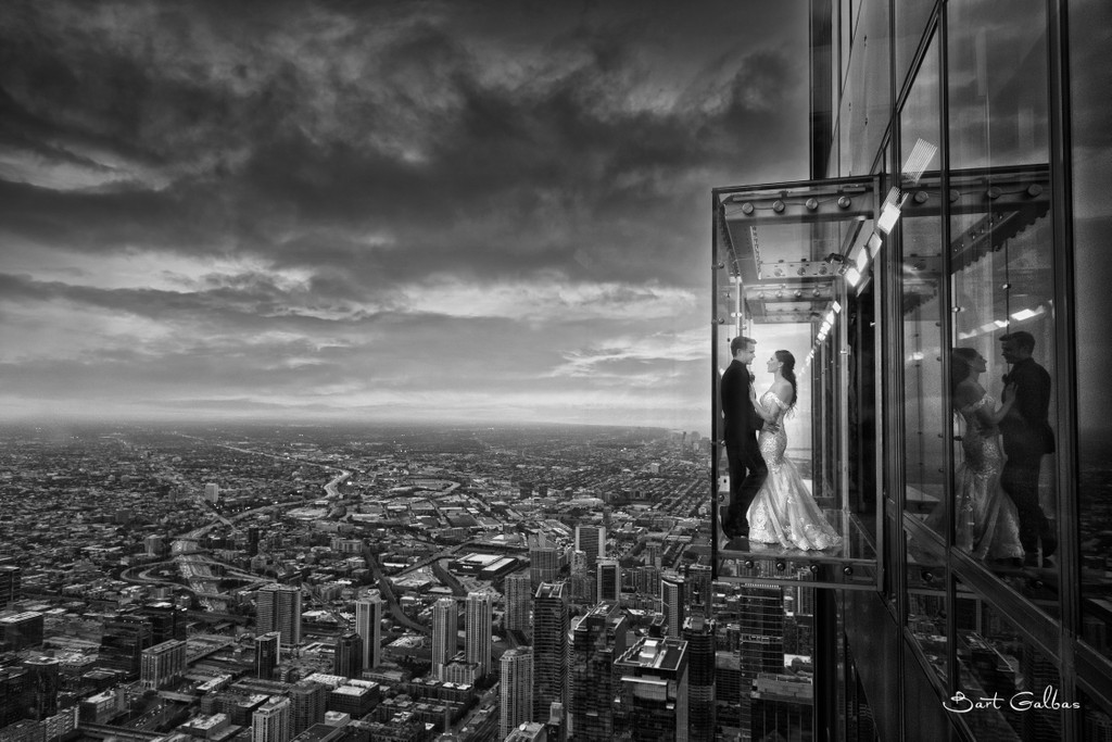skydeck wedding at the metropolitan willis tower