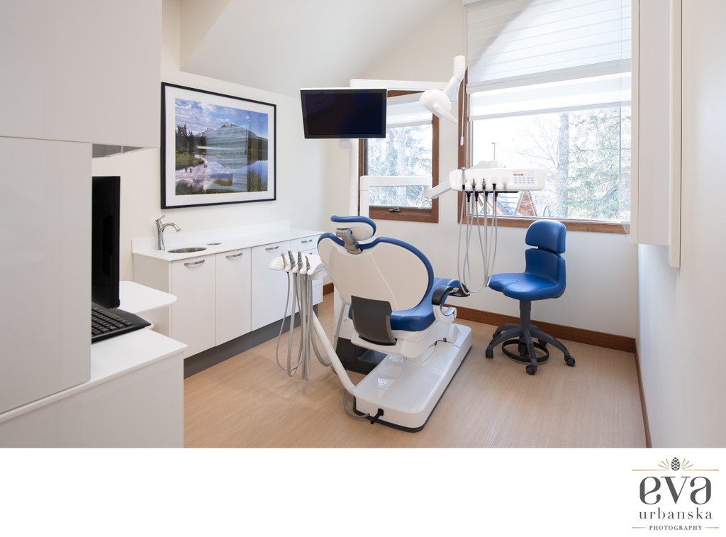 Canmore dentist
