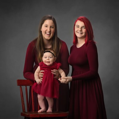 Vancouver WA Photographer- Sisters in Red