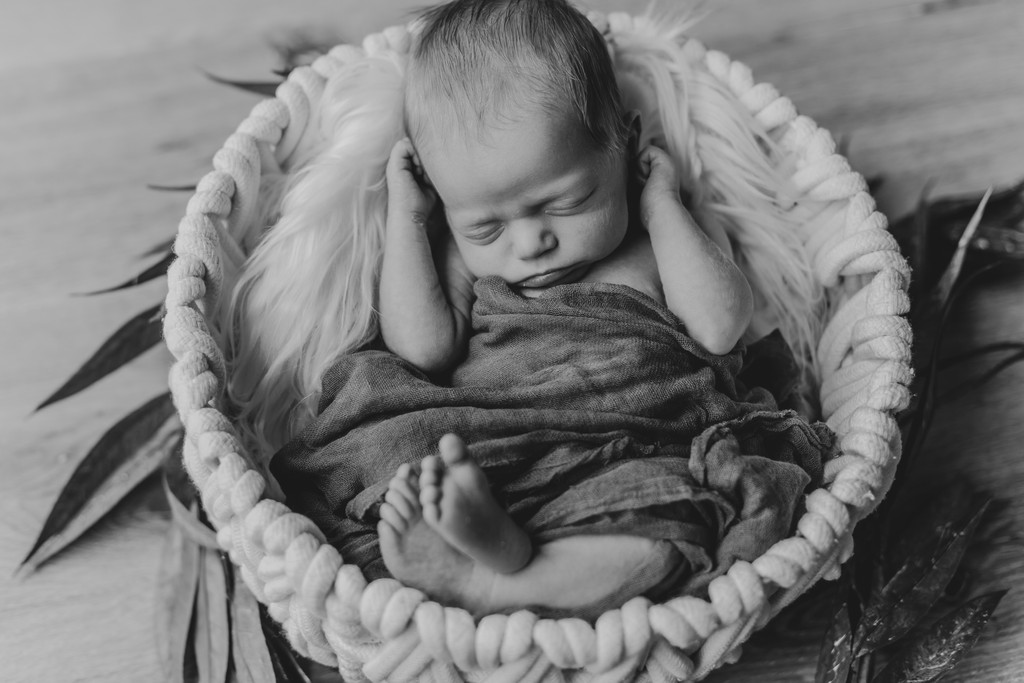 Brandon, SD studio lifestyle Newborn Photographer 