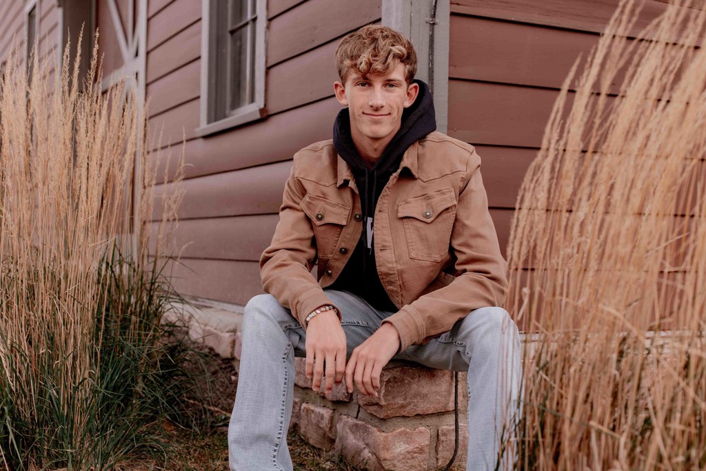 Sioux Falls Senior Portrait Photographer-47