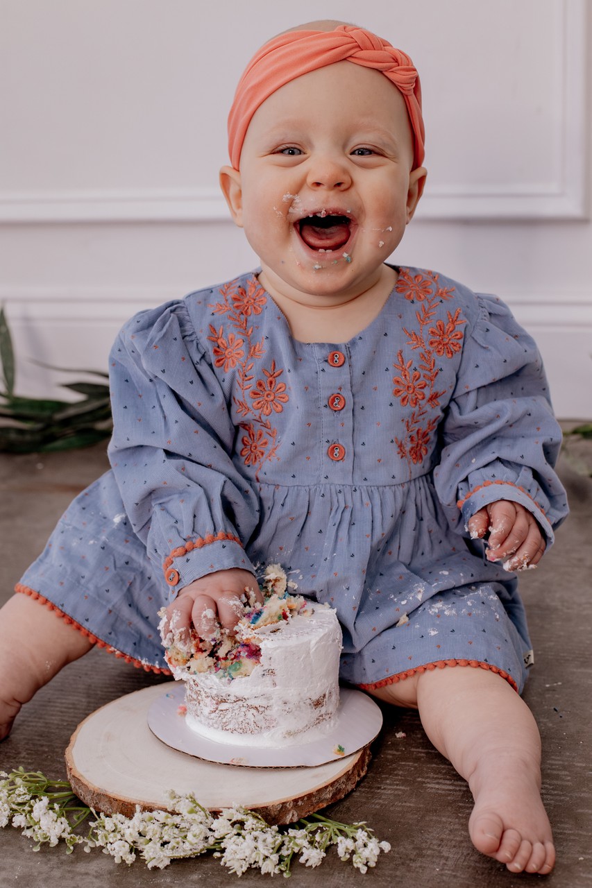 Smash Cake Family photographer Sioux Falls SD 2
