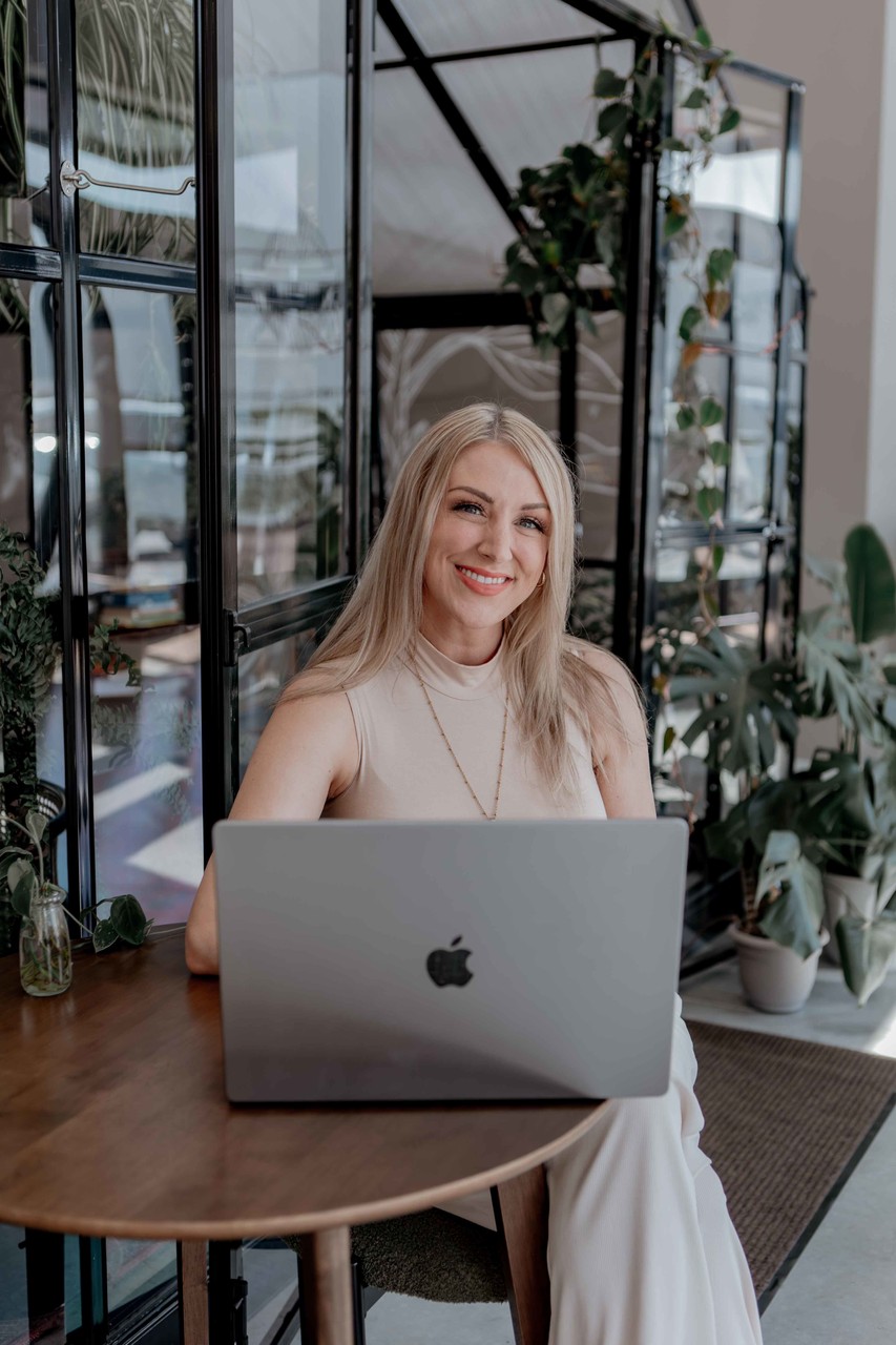 Sioux Falls Photographer Head Shots-71