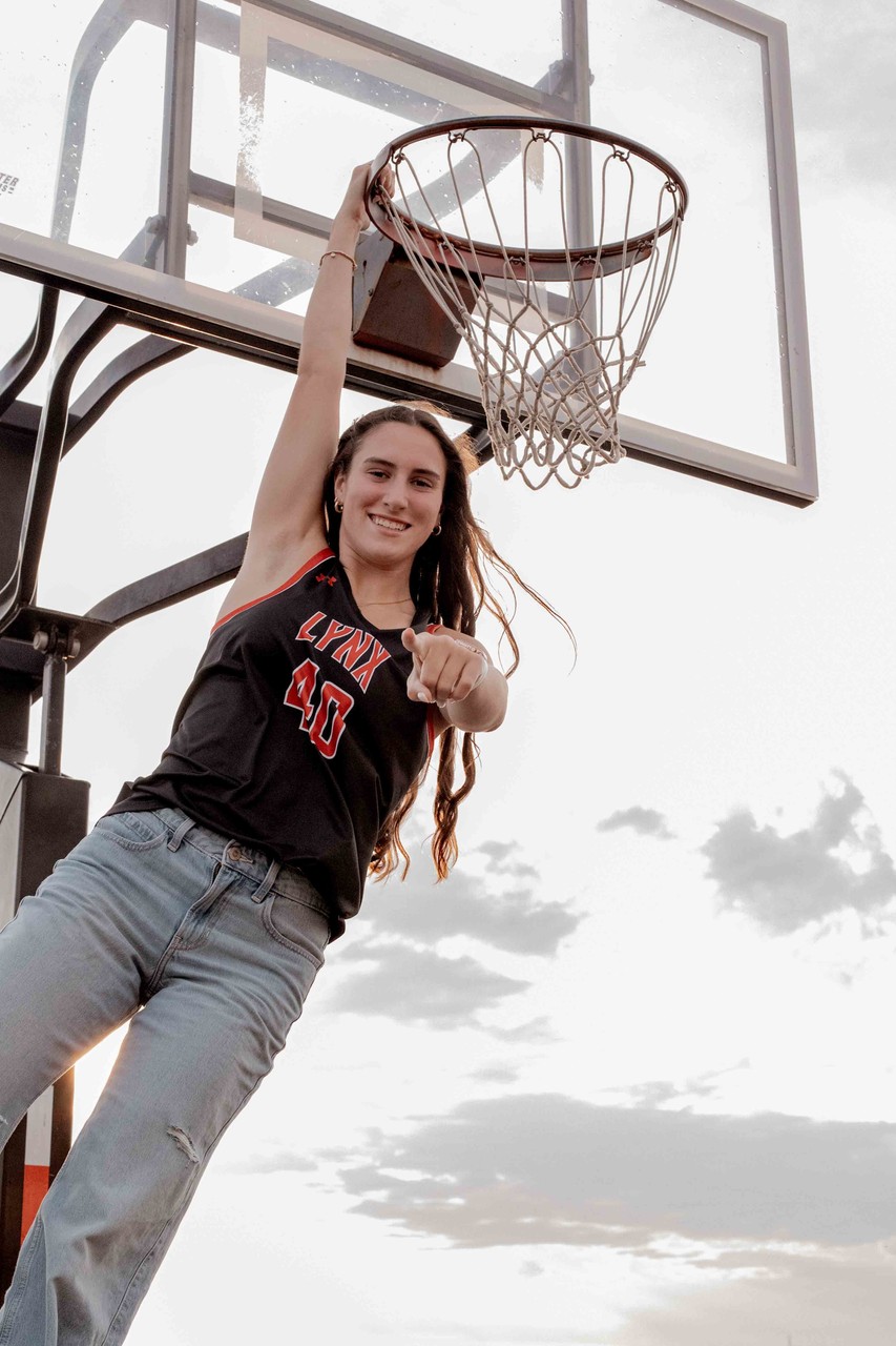 Sioux Falls Senior Portrait Photographer-66