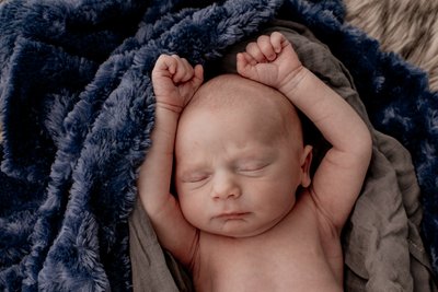 Sioux Falls Newborn Photographer 2609