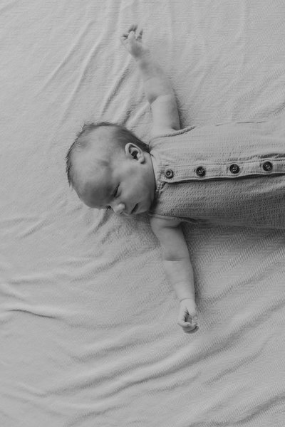 Sioux Falls Newborn Photographer 9968