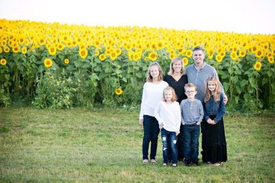 newbury sunflower patch family photos 