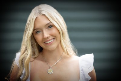 MARLBLEHEAD Senior photographer