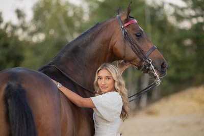 Senior photos with horse Massachusetts