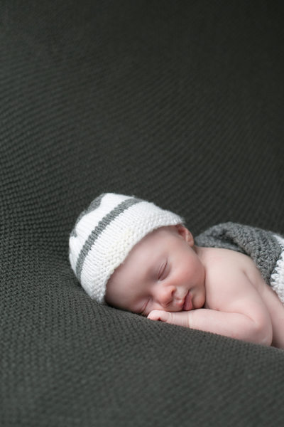 Newborn Photographer: Lynnfield Massachusetts