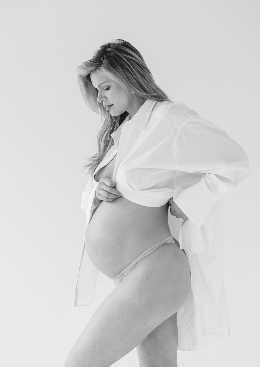 Editorial Maternity Photographer