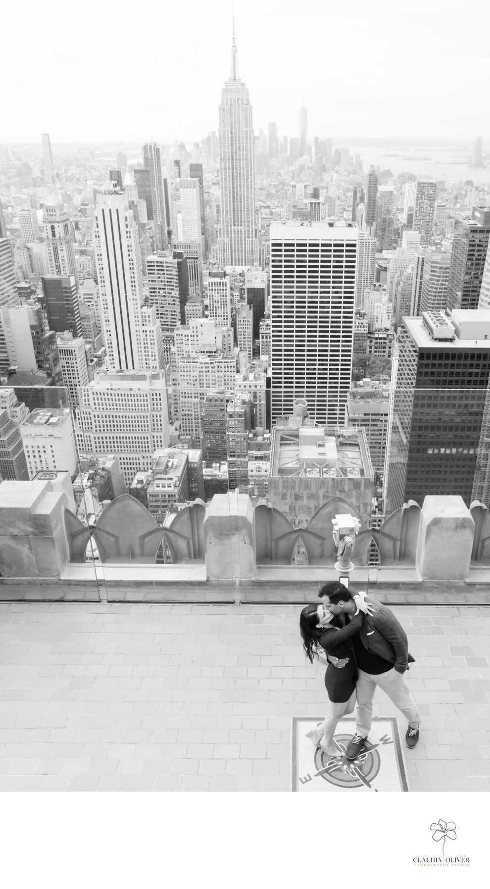 NYC Elopement Photographer: Rockefeller Center