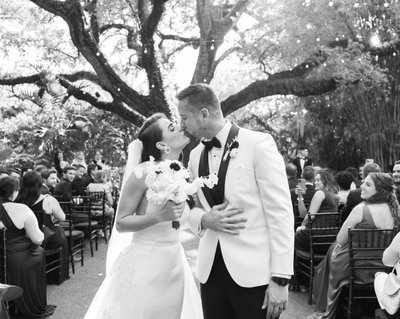 NYC wedding photographer: Villa Woodbine