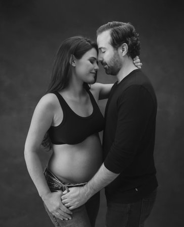 Family pregnancy photoshoot in Miami