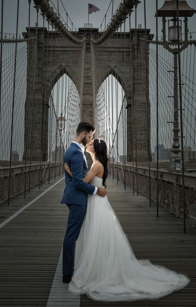 Brooklyn Bridge Elopement: NYC destination wedding photographer