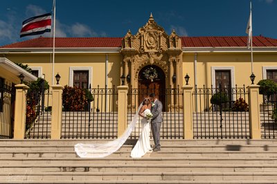 Elopement in Costa Rica at Casa Amarilla (Cancillería General de la Republica)