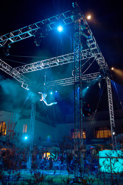 Entertainer Performed at Corporate Social Dinner