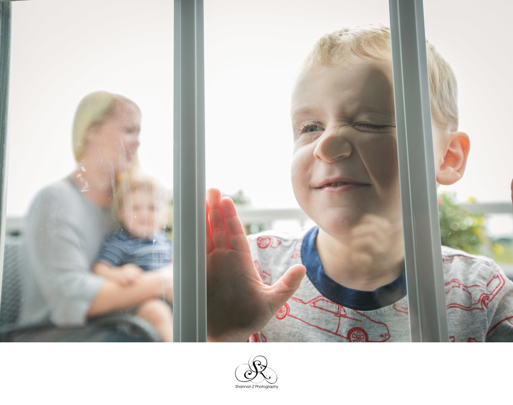 Window Smear: Lifestyle Family Photography
