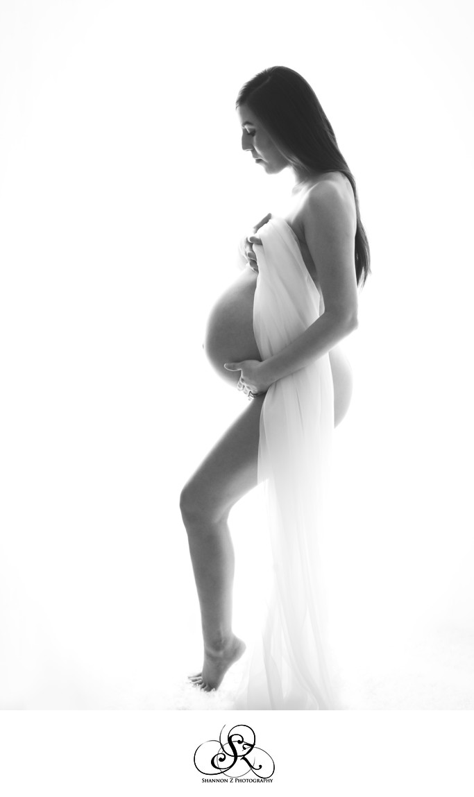 Maternity: Fine Art Nude Photoshoot - Kenosha Maternity Photographer