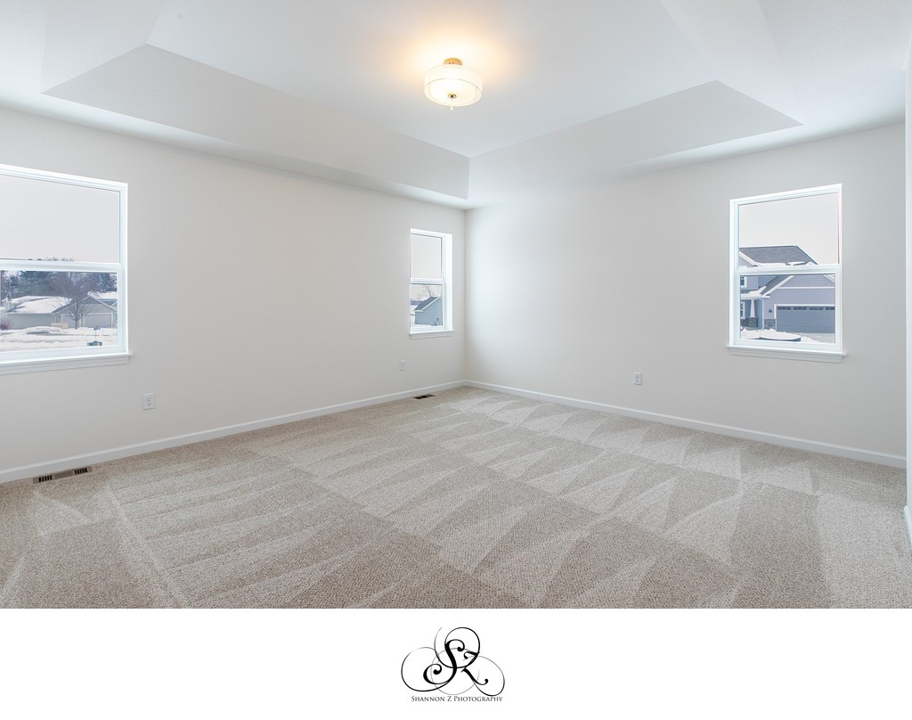 Bedroom: Real Estate Photo