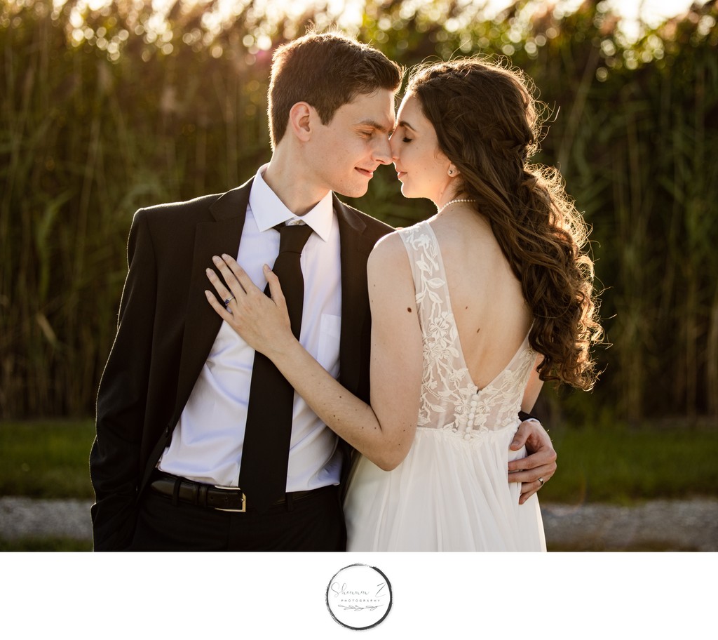 Golden Hour Couple: Wedding Portraits