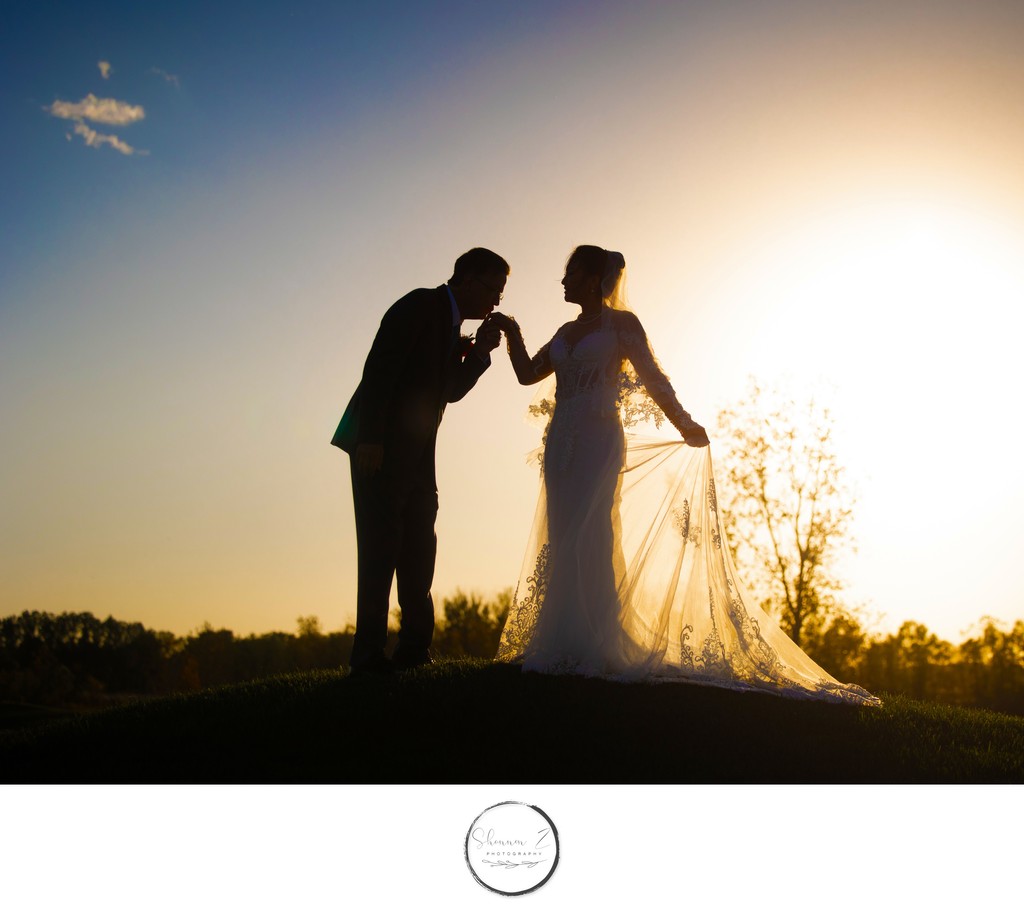 Silhouette of Bride and Groom: Sunset