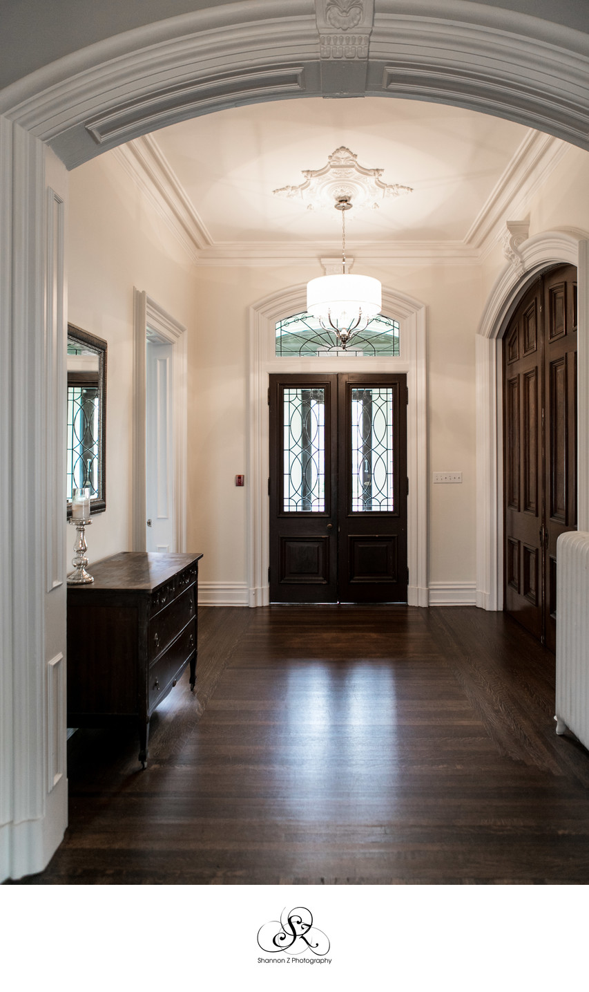 Murray Mansion: Vintage Doors