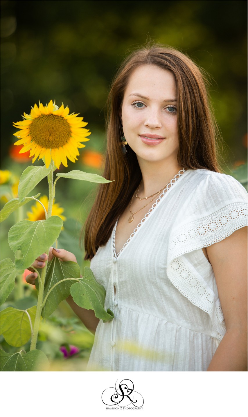 Senior Photos: Sunflower Field
