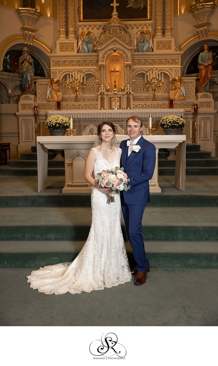 Wedding Photo in Church: Milwaukee WI