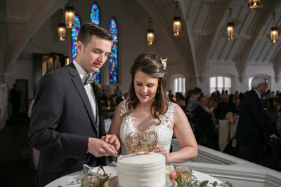 Cake Cutting: Covenant at murray Mansion