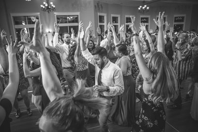 Burlington Wedding Photographer: Dancing
