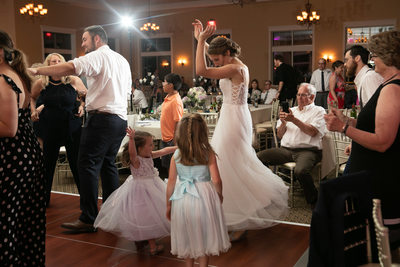 Burlington Wedding Photographer: Dance