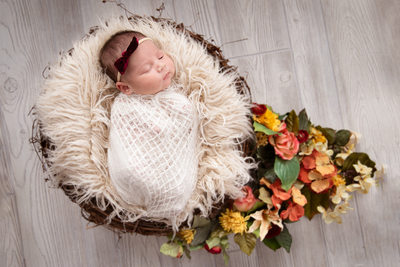 Newborn Girl: Baby Props