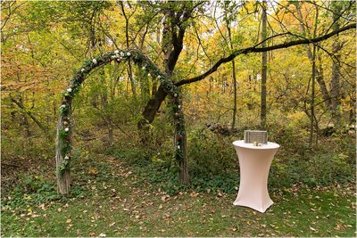 Outdoor Ceremony: Hawthorn Hollow