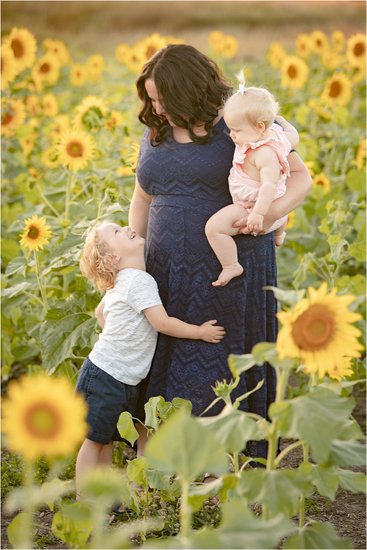 Mom with Kids: Family Photos