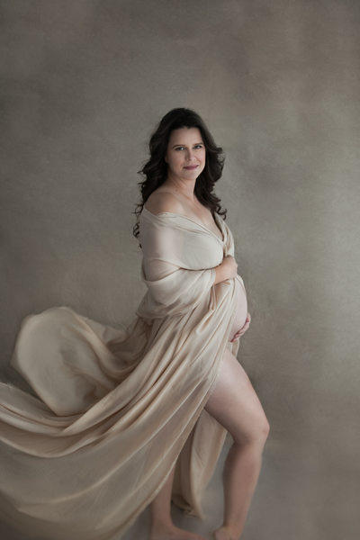 Artistic Maternity: Kenosha Photographer