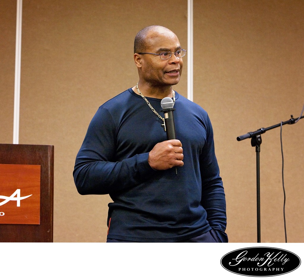 Mike Singletary
