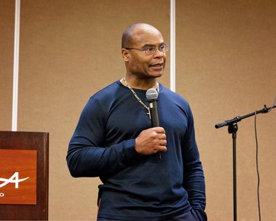 Mike Singletary